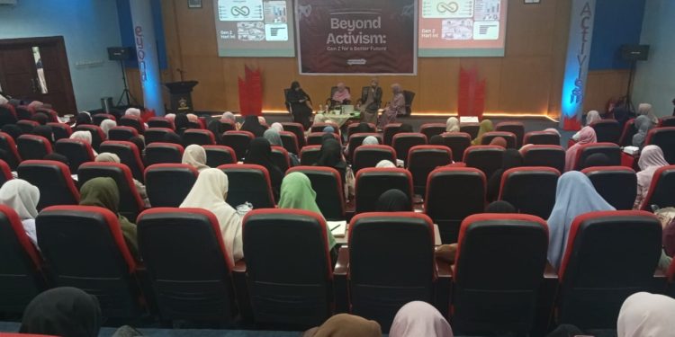 MCQ Unhas Ajak Gen Z Perkuat Kesadaran Diri di Tengah Derasnya Arus Informasi