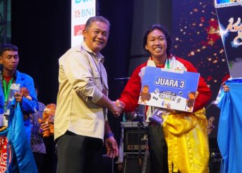 Mahasiswa FEB Unhas Raih Prestasi Nasional pada KMI Expo 2025