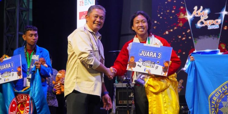 Mahasiswa FEB Unhas Raih Prestasi Nasional pada KMI Expo 2025