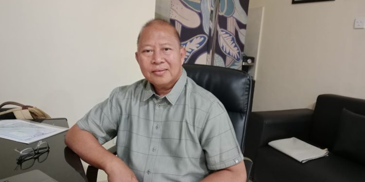 Kepala Program Kelas Internasional Departemen HI FISIP Unhas, Prof Drs Darwis MA PhD. Foto: IDENTITAS/Masyita