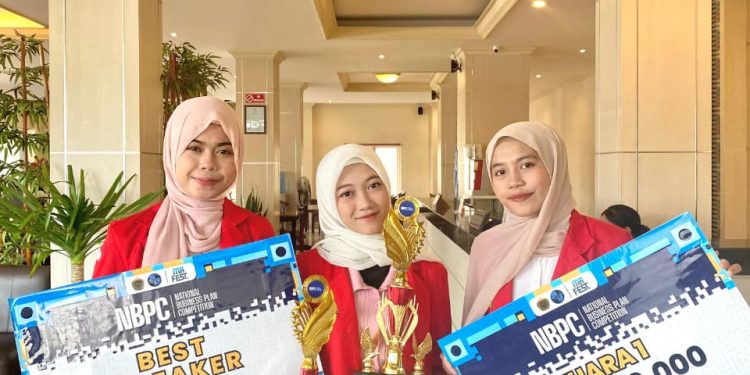 Mahasiswa FEB Unhas Raih Dua Penghargaan di National Business Plan Competition 2025