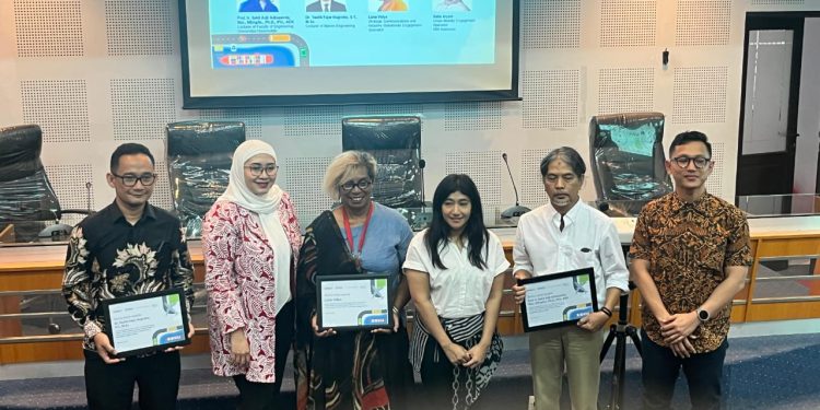 WRI Indonesia dan IREEM Ajak Mahasiswa Unhas Kembangkan Gagasan Transportasi Berkelanjutan