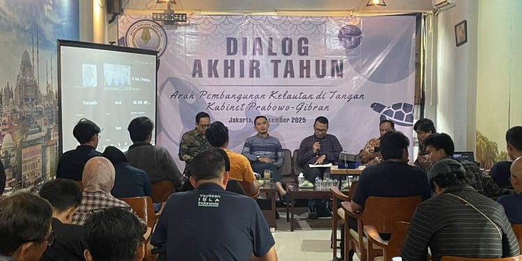 Dialog akhir tahun ISLA Unhas yang berlangsung di Boska Coffee Pejaten Jakarta Selatan, Sabtu (06/12). Dialog akhir tahun ini mengusung tema “Arah Pembangunan Kelautan di Tangan Kabinet Prabowo Gibran” Foto: Dokumentasi pribadi