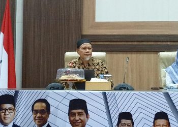Guru Besar Fakultas Ekonomi dan Bisnis (FEB) Unhas, Prof Abdul Hamid Habbe M Si saat mengahdiri seminar Wakaf Goes To Campus yang berlangsung di Aula Prof Baharuddin Lopa, Fakultas Hukum (FH) Unhas, Selasa (16/12). Foto: IDENTITAS/An-Nisa Ramadhina Andini