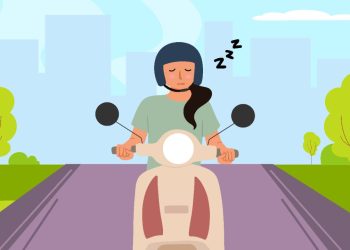 Awas Microsleep! 7 Tips Aman Berkendara Tanpa Ngantuk